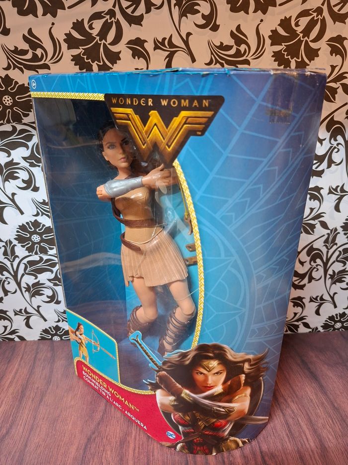 Figurine collection Wonder woman combat de tir à l’arc mattel - photo numéro 3