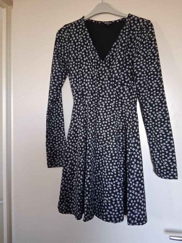 Robe courte " jennyfer " t- M" noir et blanc