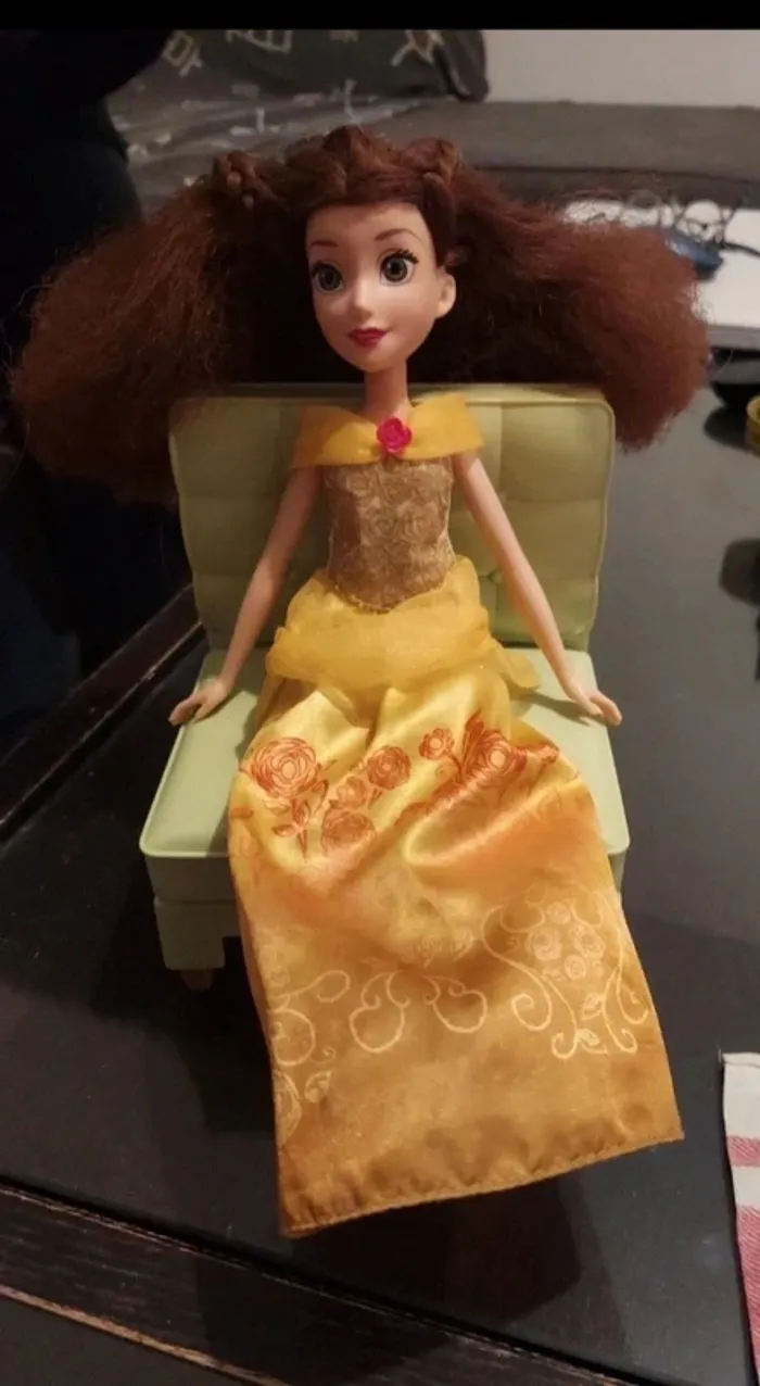 Poupée Belle