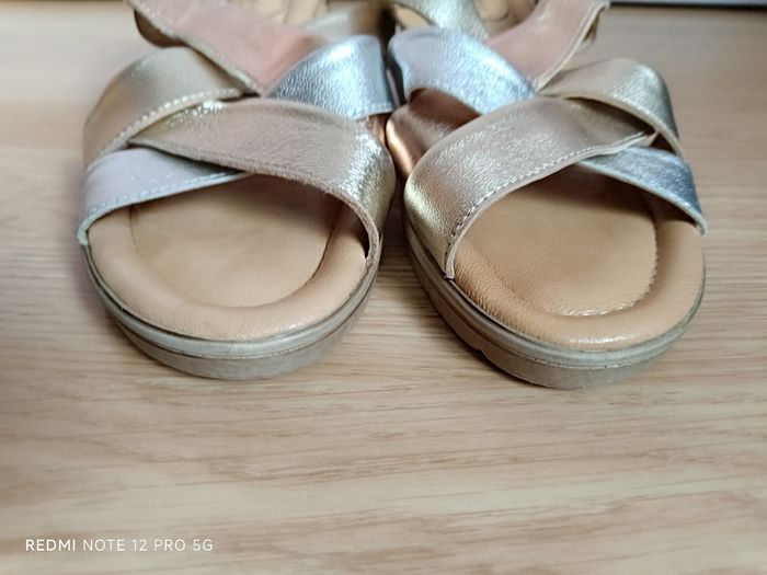 Ballerines cuir ouvertes " Atelier Mégis" p.38 - photo numéro 5