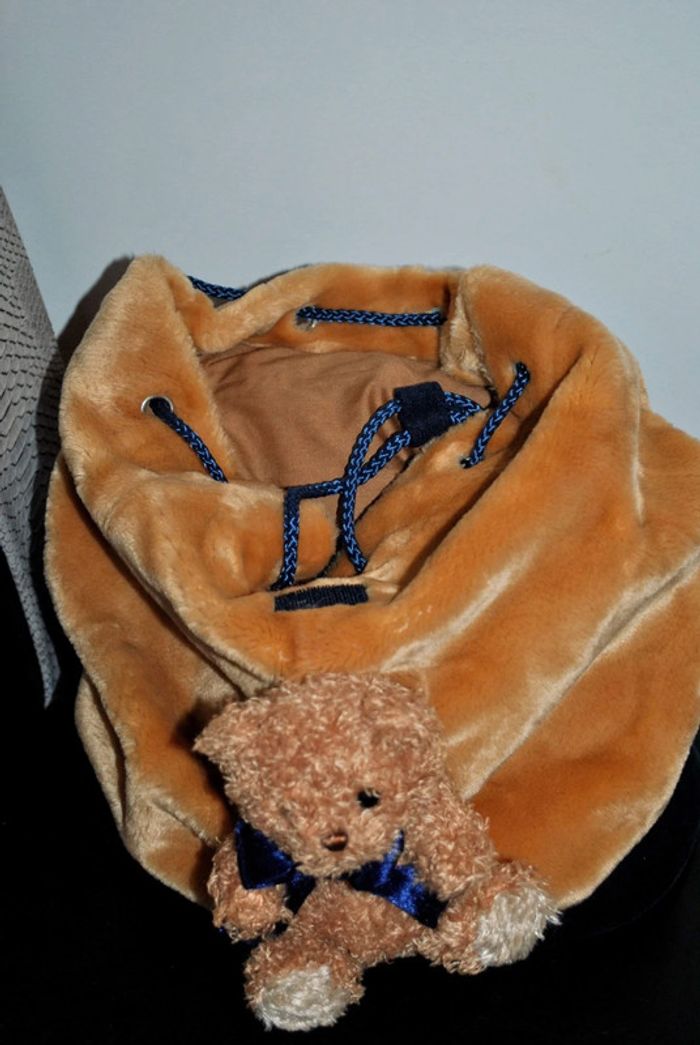 Très grand sac à dos en peluche tout doux avec petit ourson et bretelles réglables - photo numéro 4