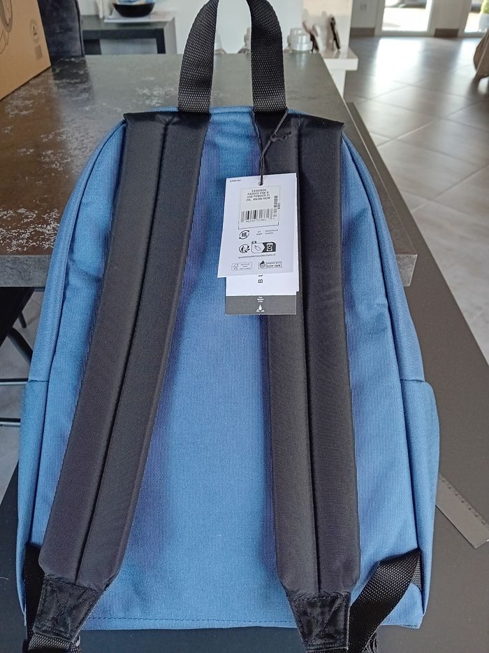 Sac à dos Eastpak neuf - photo numéro 4