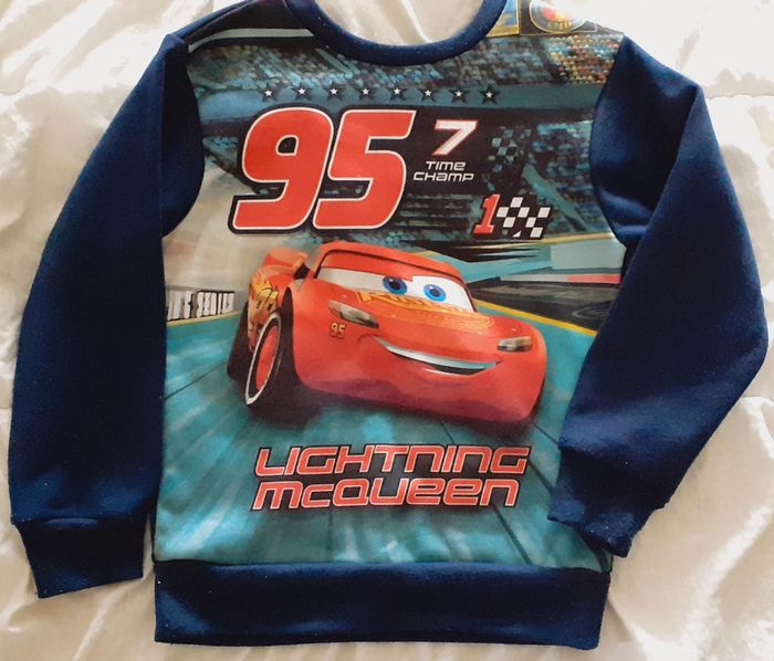 Sweat enfant 5-6 ans / Flash McQueen - Disney Pixar