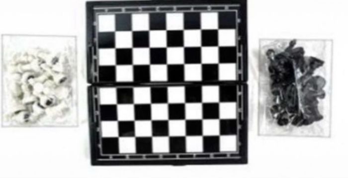 Jeu d échecs magnétique de poche neuf - photo numéro 3