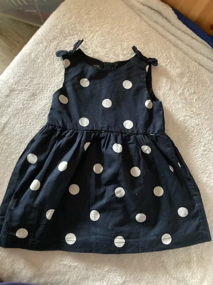 Robe Kiabi, noir à pois blanc, 12 mois