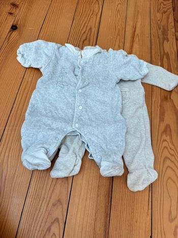 Lot 2 pyjamas très chaud 1 mois 