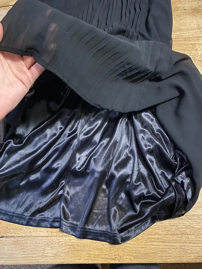 Robe longue plissée noire - photo numéro 3
