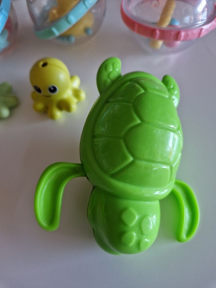 Lot de jouets pour le bain de bébé - photo numéro 3