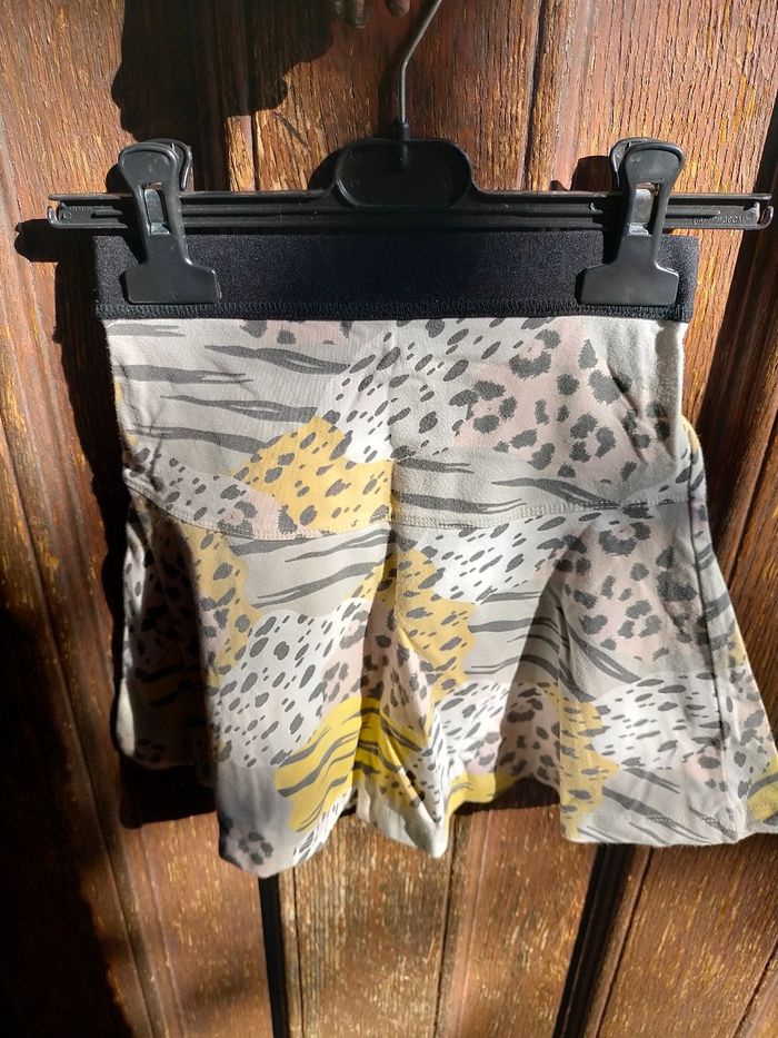 Jolie jupe Kenzo 6 ans - photo numéro 3