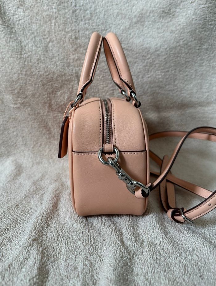 Sac Coach rose poudré neuf avec étiquette – sac à main cuir élégant - photo numéro 2