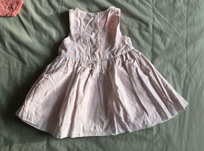 Gemo Kiabi Ensemble Robe Réversible Gilet Maille Très bon état 6 mois - photo numéro 6