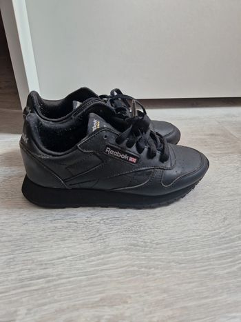 Reebok noires pointure 35