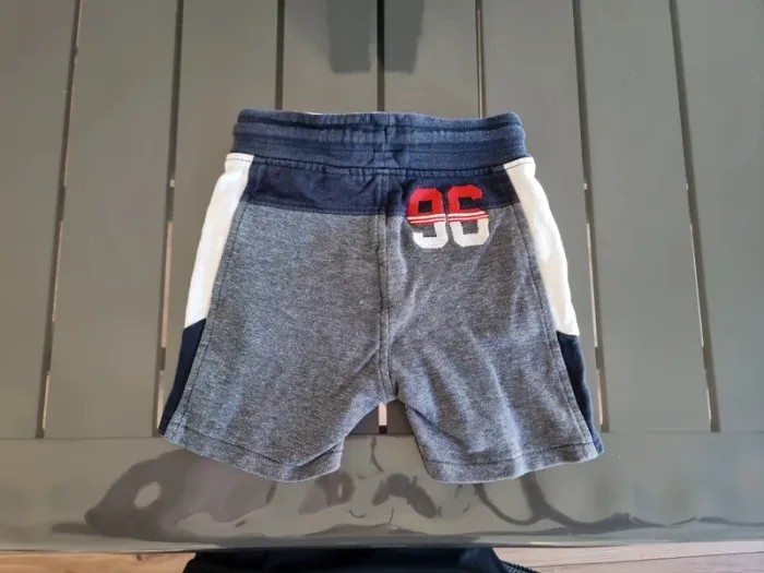 Short 2ans - photo numéro 3