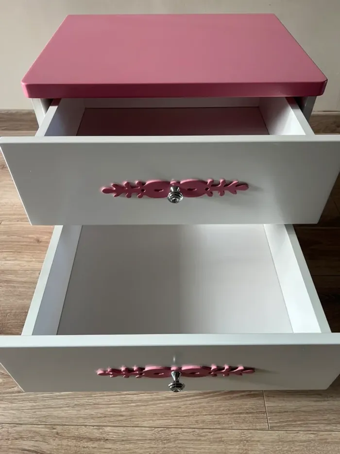 commode rose et blanc - photo numéro 2