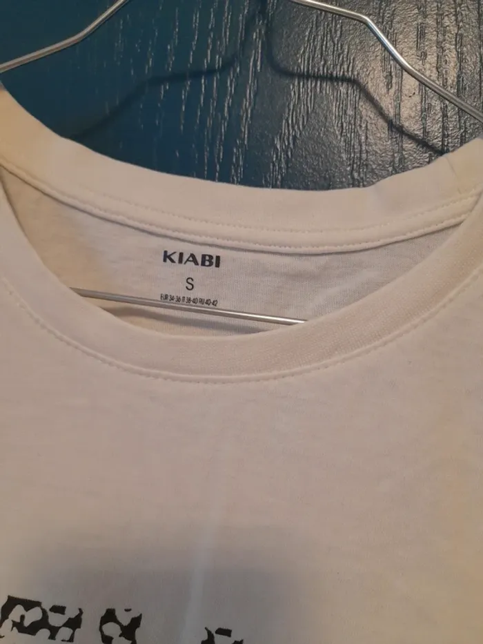 T shirt blanc et noir taille s - photo numéro 3