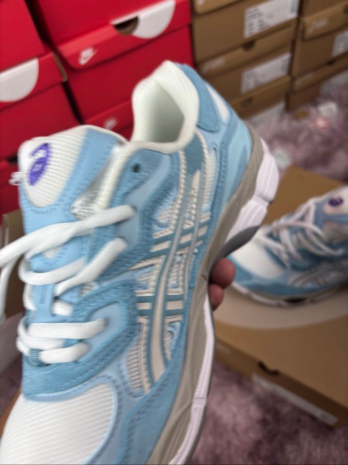 Asics NYC bleu cream neuve taille 41,5 - photo numéro 4