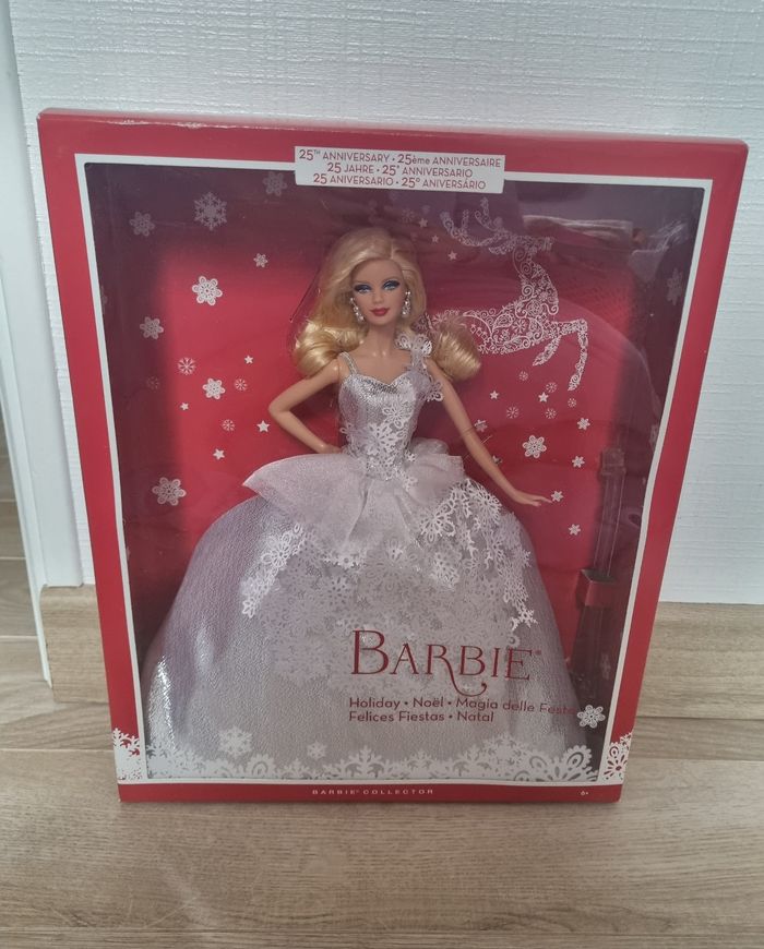 Poupée barbie collection 25e anniversaire