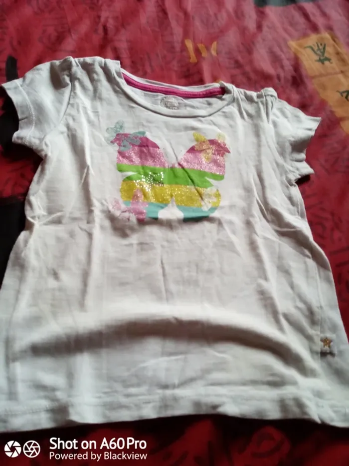 Lot de 4tee shirt fille taille 4 ans - photo numéro 6