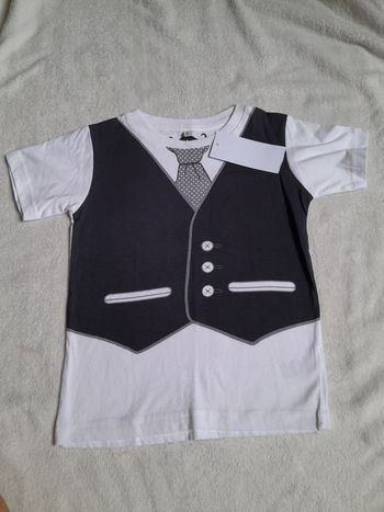 T shirt costume garçon Taille 6 ans Neuf