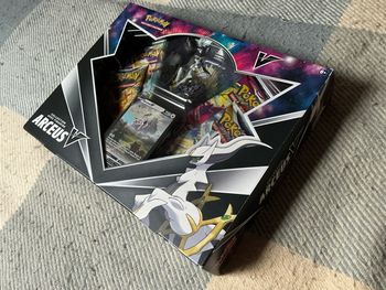 Coffret Pokémon Arceus neuf