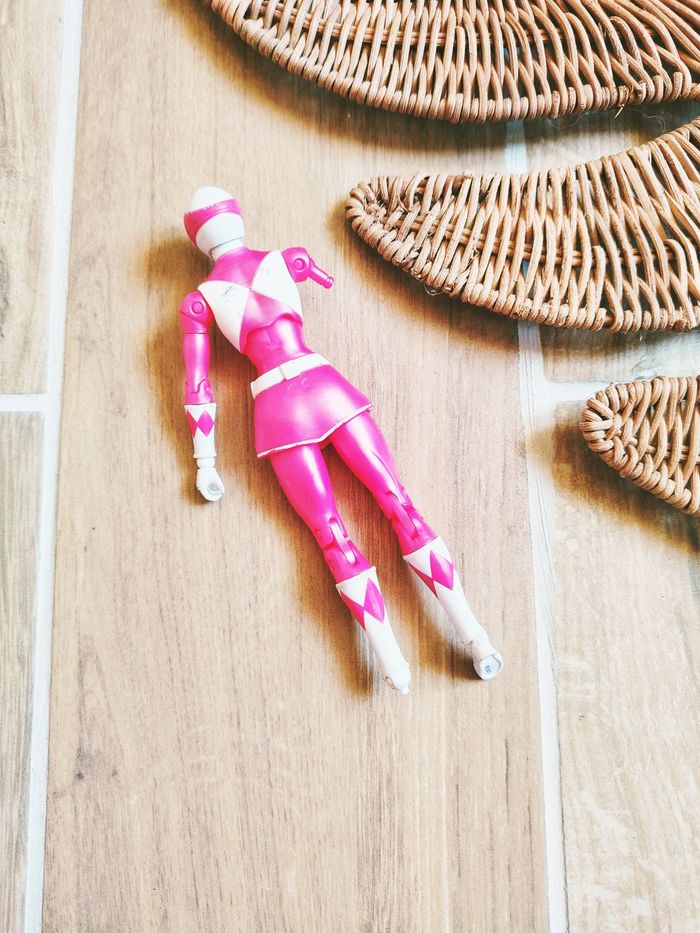 🙅 Power rangers mighty morphin Legacy collection figurine ranger rose - photo numéro 2