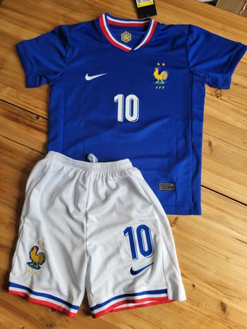 Ensemble Kylian Mbappé 