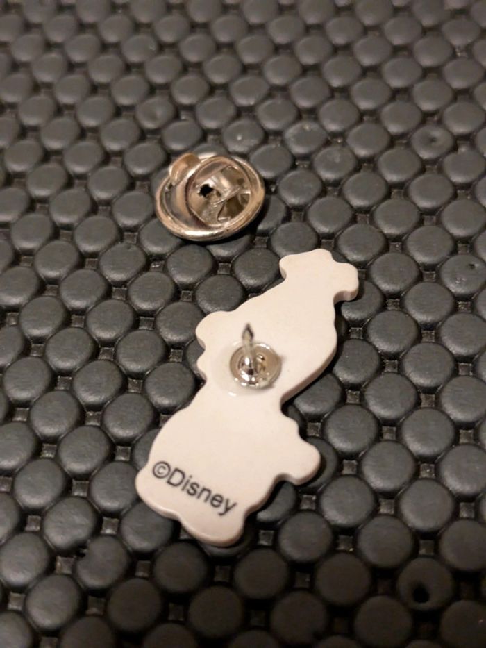 Pin's plastique Olaf Disney Reine des neiges - photo numéro 2