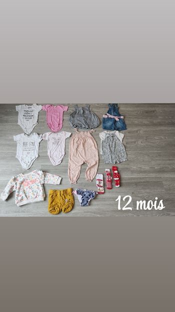 Lot vêtement 12 mois