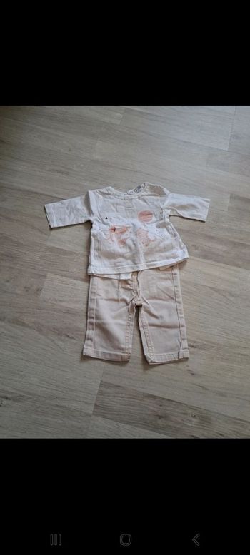 Ensemble pantalon tee-shirt