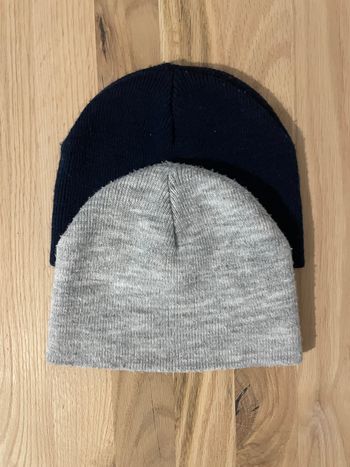 2 bonnets  6-12 mois