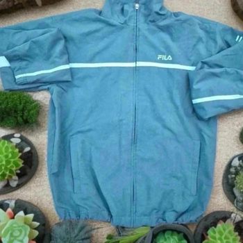 Veste zippée bleu fila 🌹 12 ans 🌹