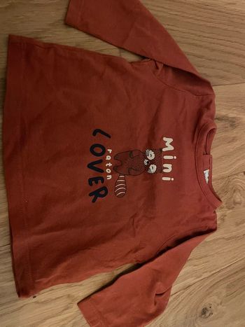 Tee shirt manche longue tape à l’œil