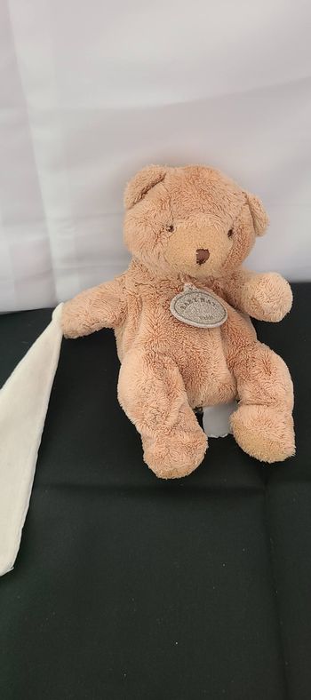 Ours BABY NAT'  doudou beige avec mouchoir