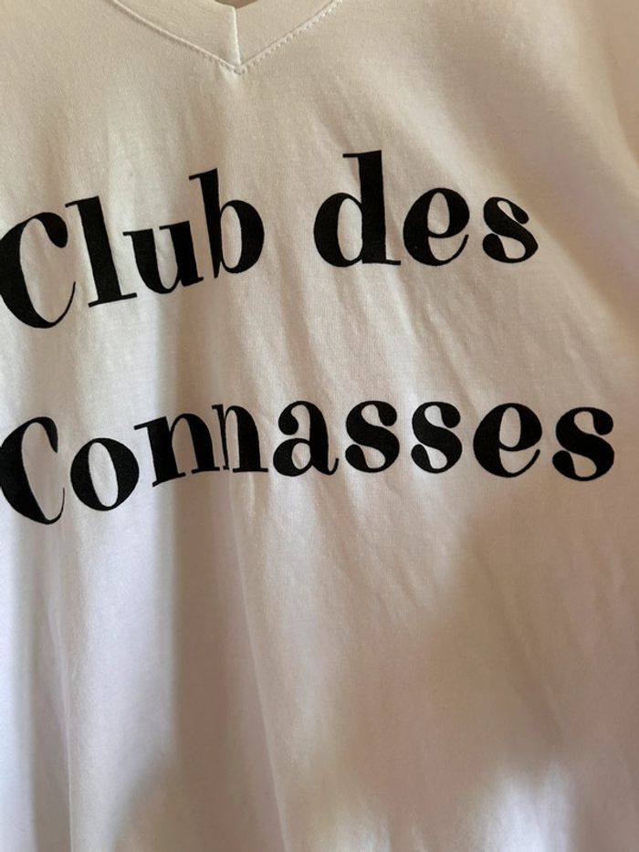 T-shirt blanc col v April Vintage - photo numéro 3