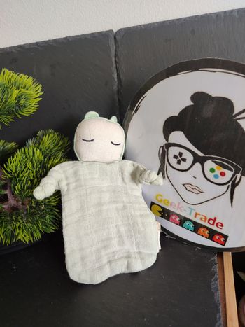 doudou poupée fabelab menthe vert beige noeud chiffon bio Capuche DD003291