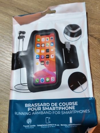 Brassard téléphone