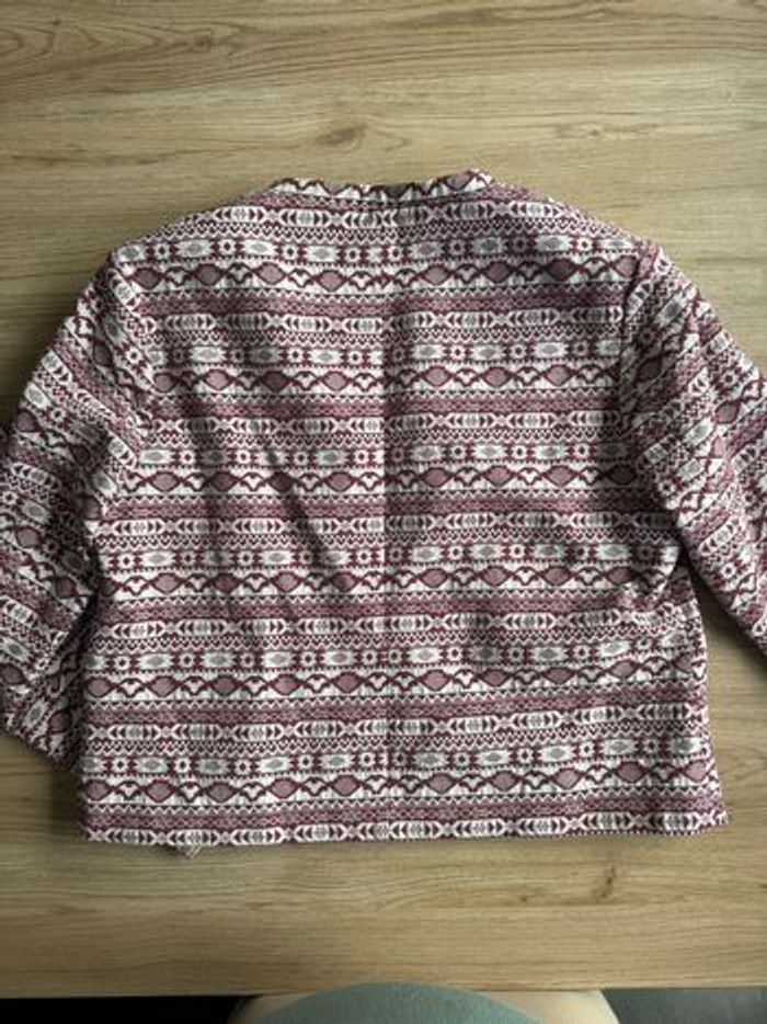 Veste rouge est blanc neuf taille 46 - photo numéro 4