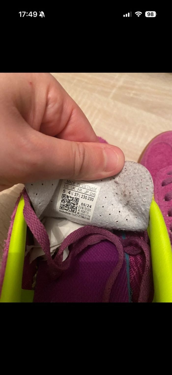 Adidas Gazelle Indoor violette et jaune - photo numéro 5