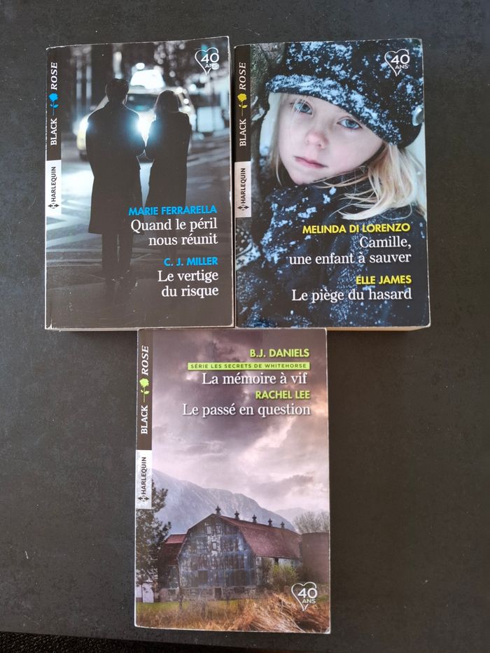 Lot de 3 romans Harlequin collection Black Rose en très bon état
