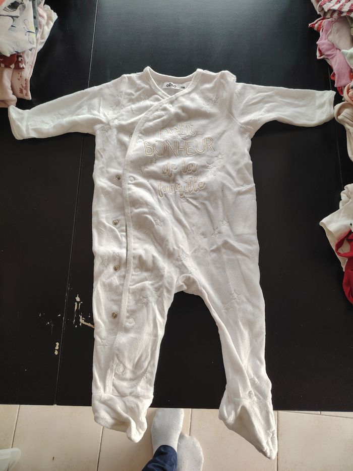 Lot pyjamas - photo numéro 2