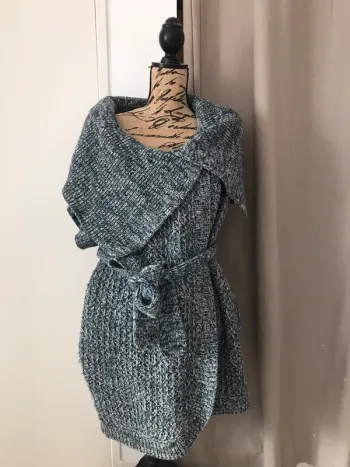 Gilet hiver laine  sans manches avec ceinture