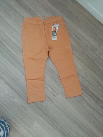Pantacourt corail neuf