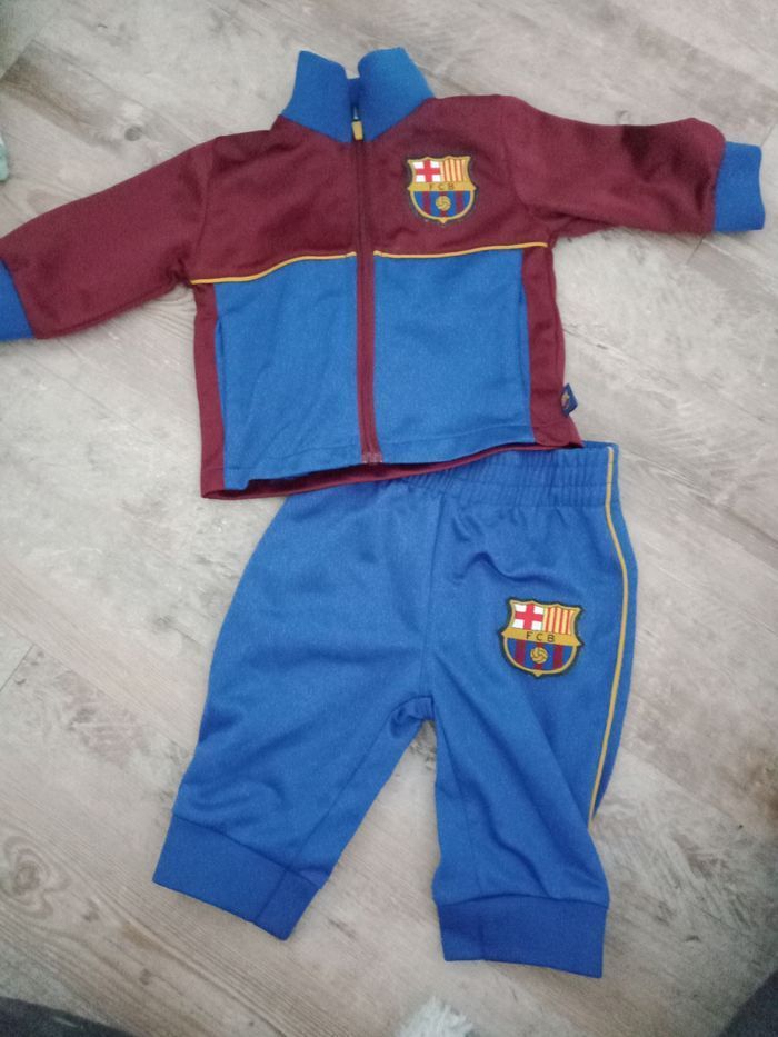 Ensemble Barça 3 mois.