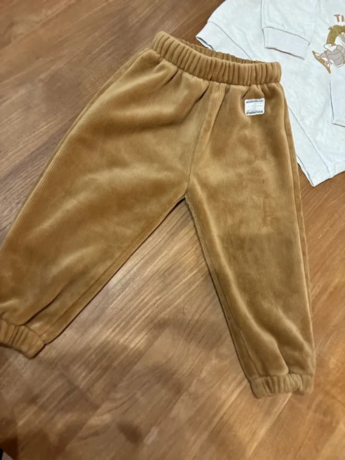 Pull kiabi 36 mois/pantalon velours chaud Zara 2/3 ans - photo numéro 2