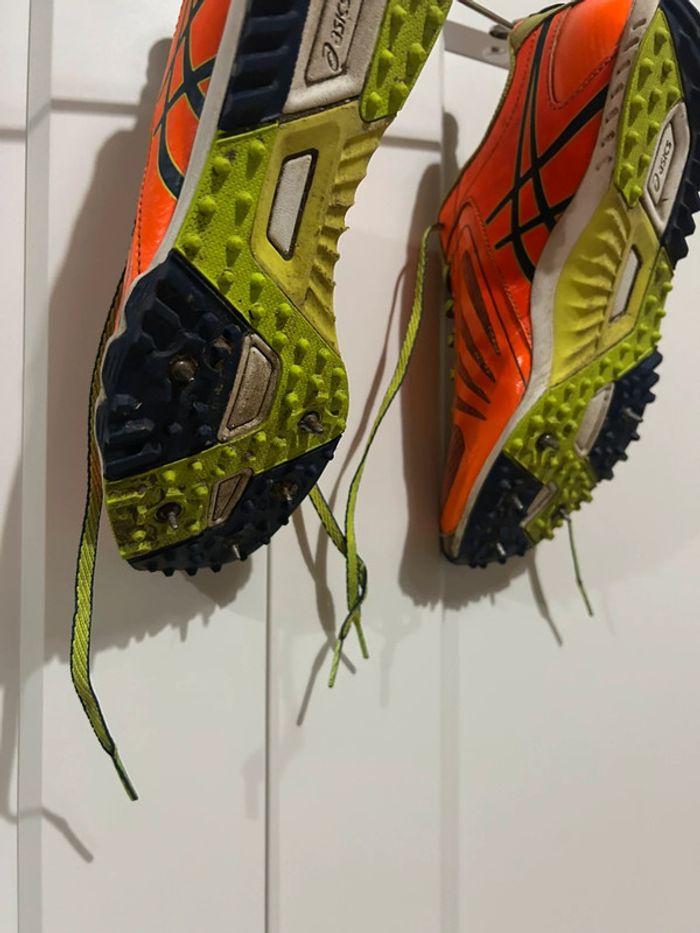 604 – Pointes d’athlétisme Asics oranges et vert-citron - photo numéro 7