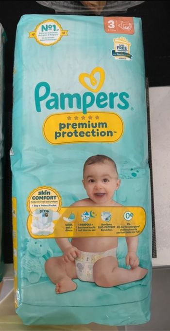 Couche Pampers taille 3