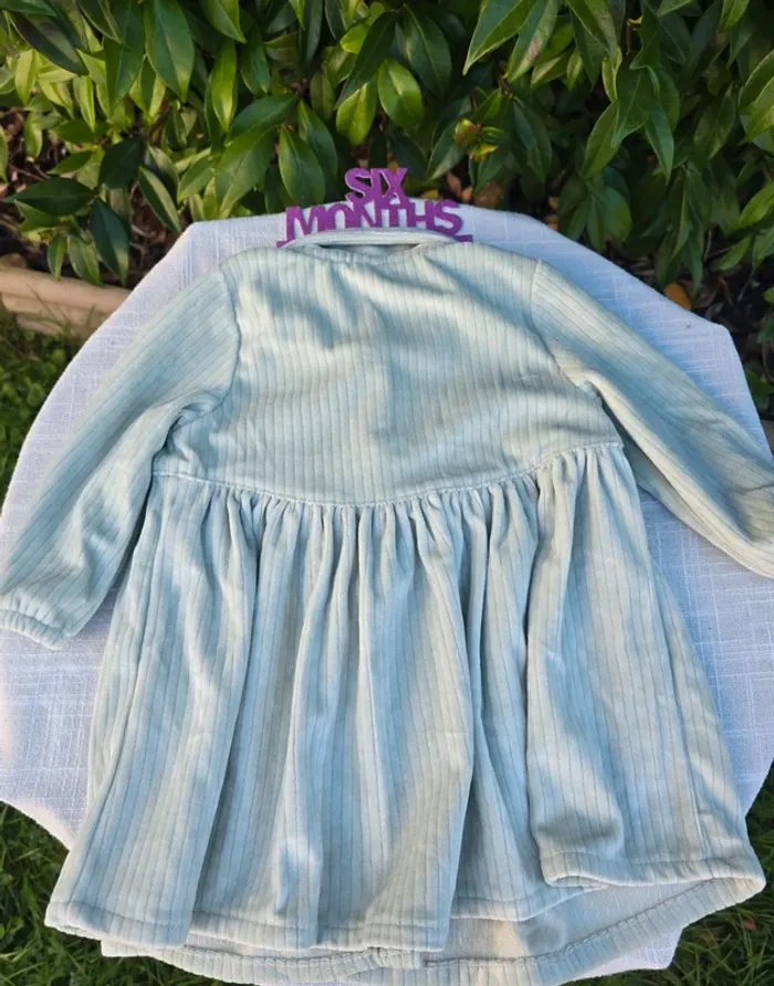 Robe velours côtelé bébé – 6 mois - photo numéro 5