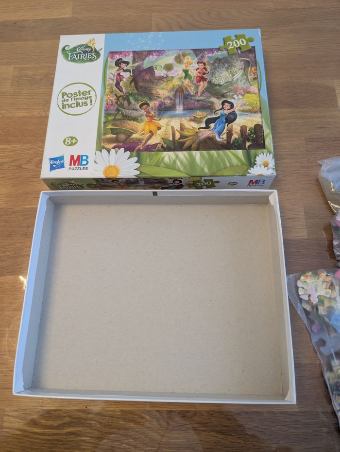 Puzzle Disney Fairies complet 200 pièces MB Puzzles - photo numéro 6