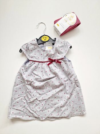 Primark - Lot d'une robe à manches courtes + bas collants - Neuf avec étiquette !