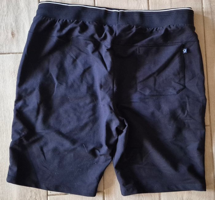 Short - photo numéro 2